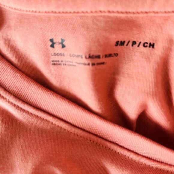 New with tags Under Armour Loose fit crew neck tee shirt size S. - Picture 8 of 9